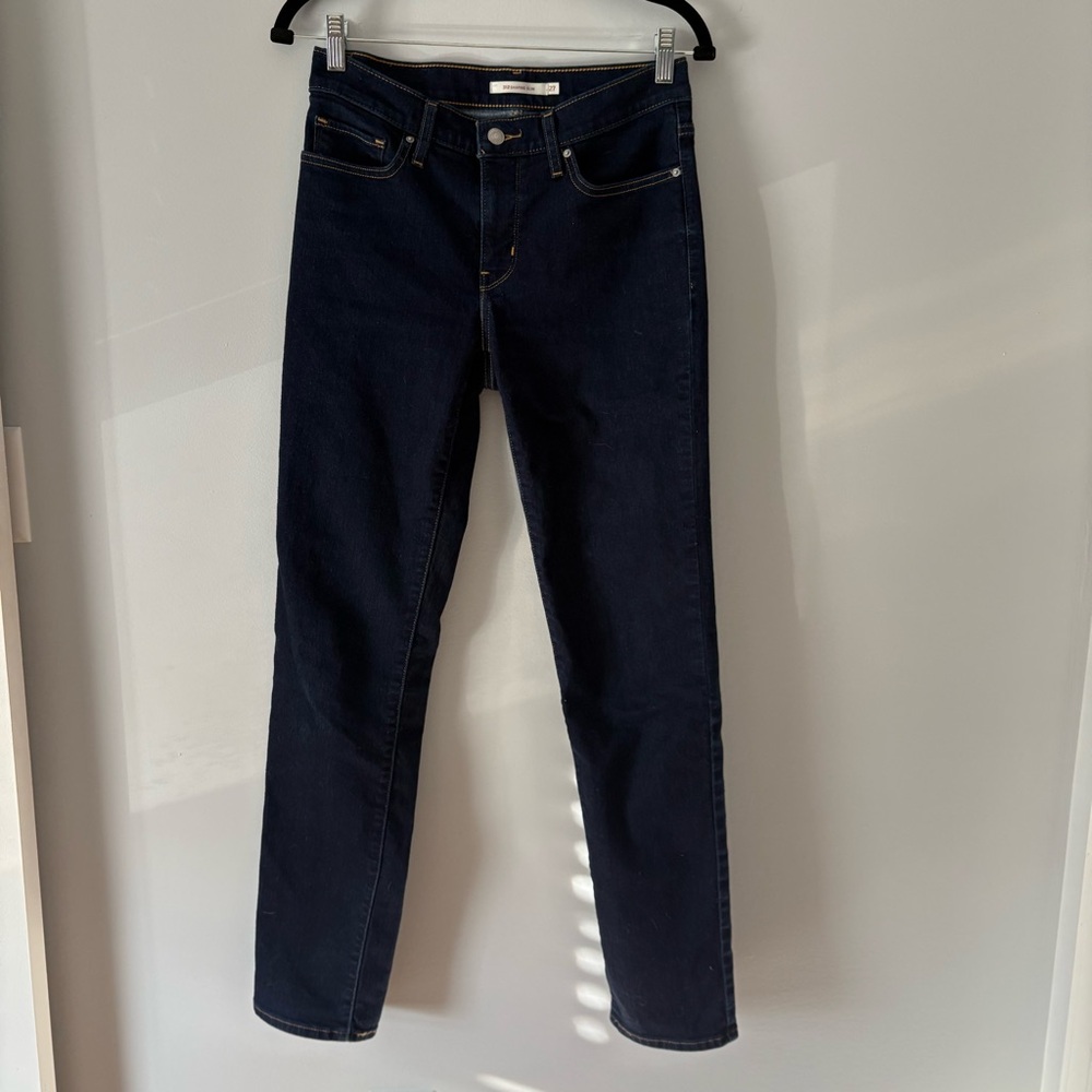 Levi’s Classic Dark Blue Straight Leg Jeans - Stretch Denim 312 Shaping Slim